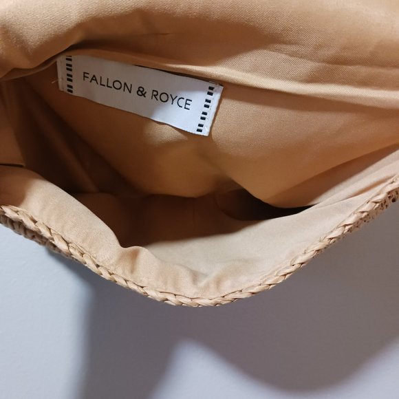 Fallon & Royce Reese Straw Clutch Bag in White Pom Poms - Picture 5 of 6